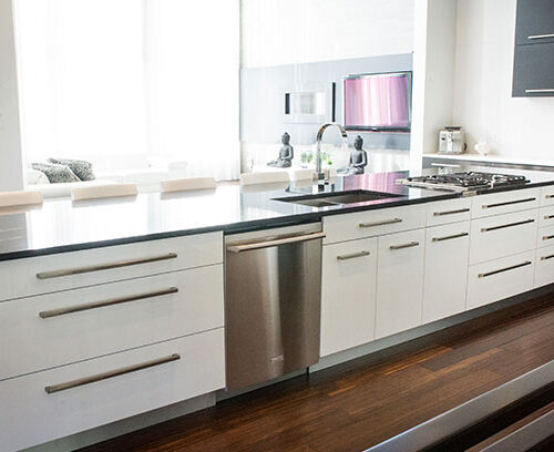 Placage et mélamine brillante