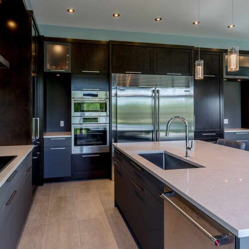 Légende: Armoires de cuisine en bois