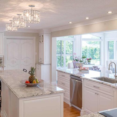 armoires de cuisine champêtres blanches